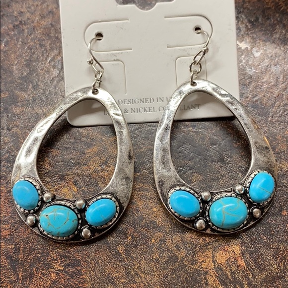boutique. Jewelry - New Turquoise Beaded Earrings Stones Silver Hoops